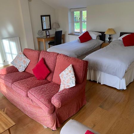 Field Cottage Bed And Continental Breakfast East Harling Exterior photo